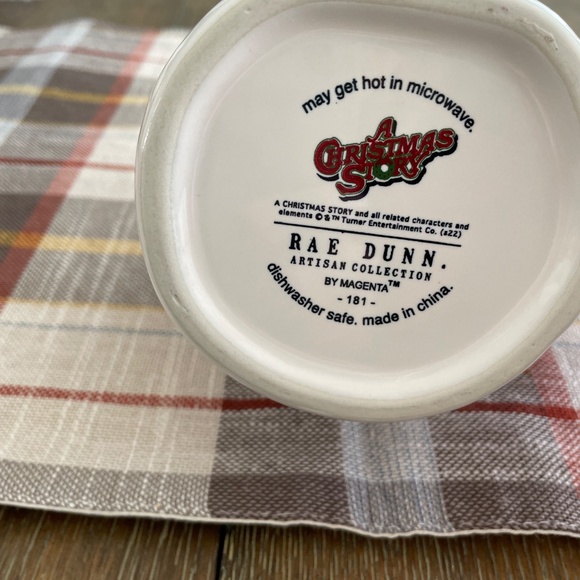 Rae Dunn Christmas Story Mug NWT - Picture 5 of 5